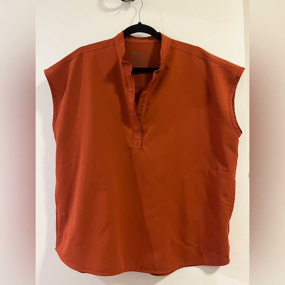 FIGS - AUBURN - Rafaela Oversized Scrub Top - size L